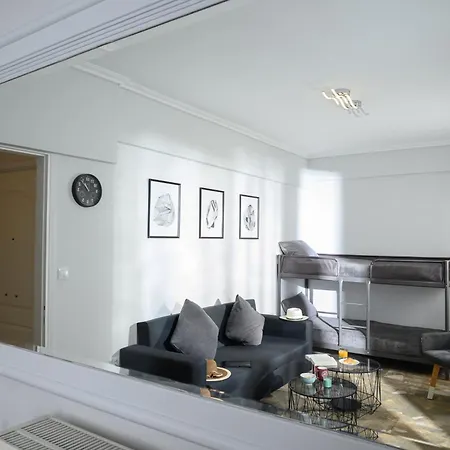 Venus Metro סלוניקי